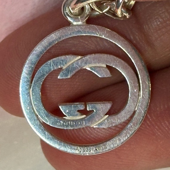Gucci Interlocking G's Necklace - Picture 4 of 9
